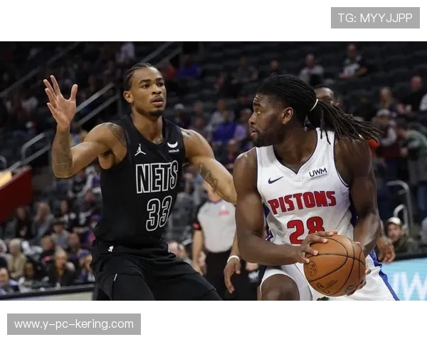 尼克斯与篮网激战正酣 两队争夺季后赛席位悬念加剧