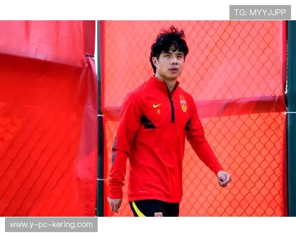 蒿俊闵以实力与担当诠释中国足球精神引领新一代绿茵榜样