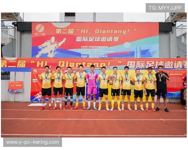 激情燃动绿茵赛场展现拼搏精神凝聚团队力量共筑体育梦想